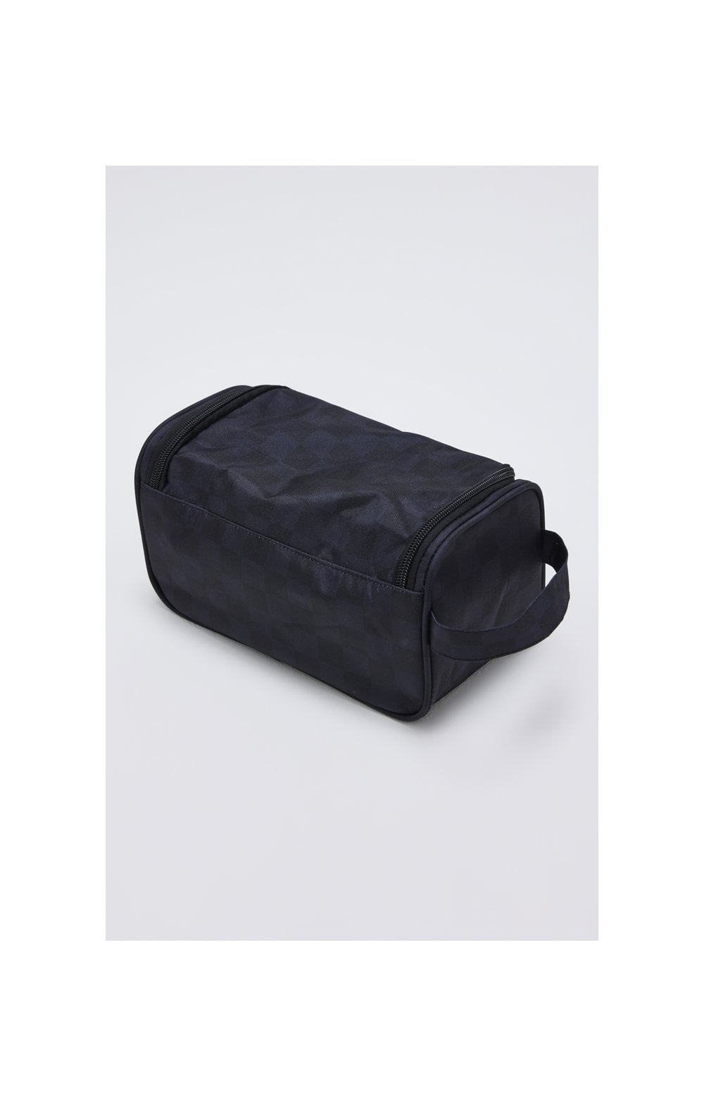 Laad de afbeelding in de Galerij viewer, SikSilk Elite Checkered Wash Bag - Black (2)