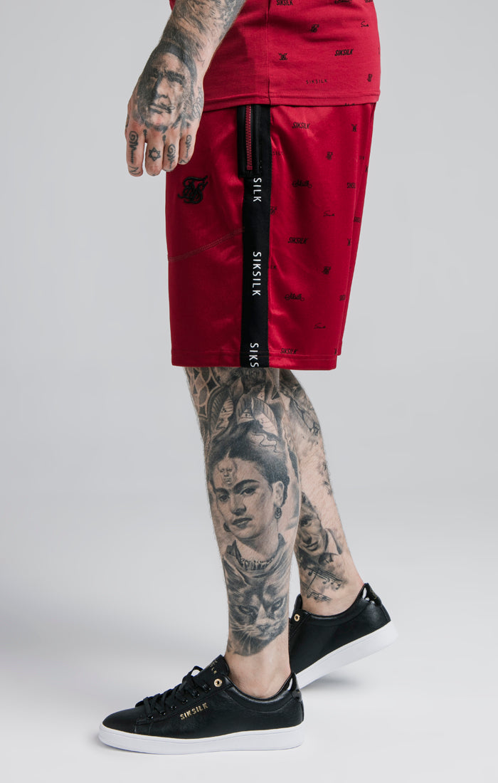 Laad de afbeelding in de Galerij viewer, SikSilk Shadow Loose Fit Shorts - Deep Red &amp; Black (1)