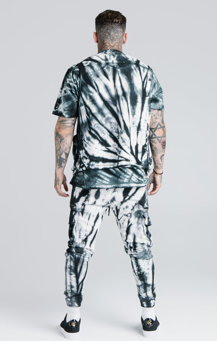Laad de afbeelding in de Galerij viewer, SikSilk X Steve Aoki Utility Vest - Black &amp; White Ink Tie Dye (4)