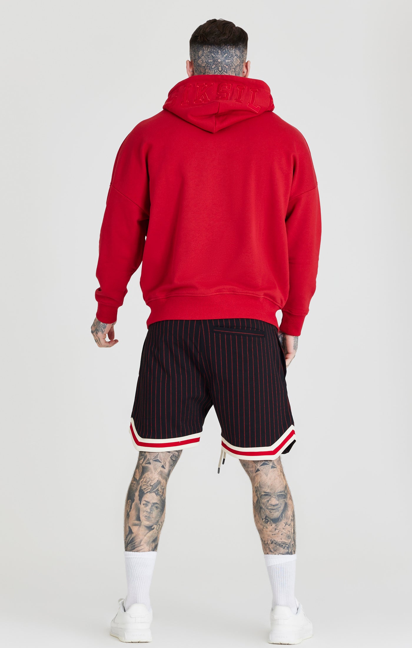 Laad de afbeelding in de Galerij viewer, Retro Classic - Rode sweater met verstelbare capuchon (4)