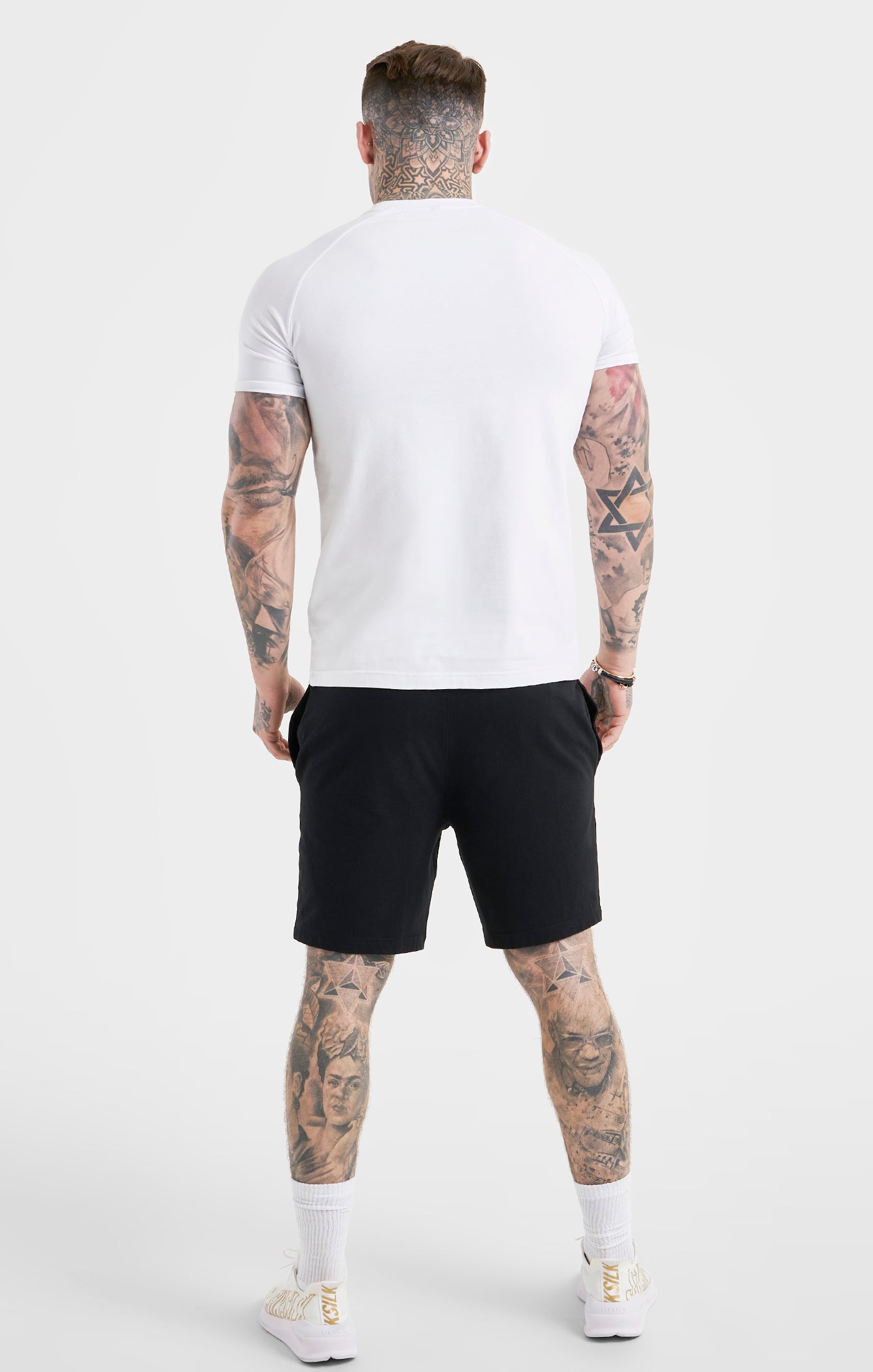 Laad de afbeelding in de Galerij viewer, White Sports Short Sleeve T-Shirt (4)