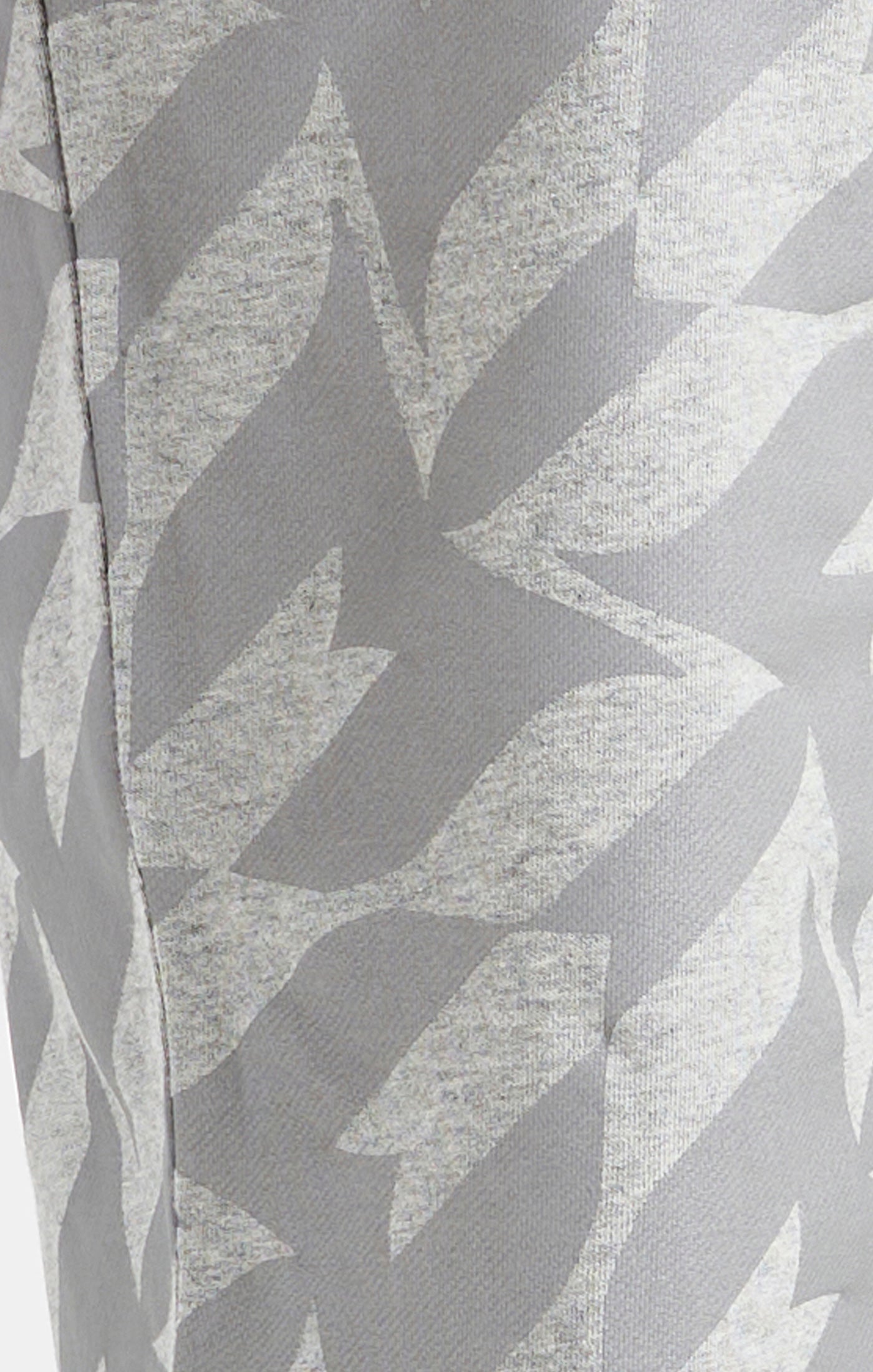Laad de afbeelding in de Galerij viewer, Messi x SikSilk Silver Print Shorts - Grey Marl (5)