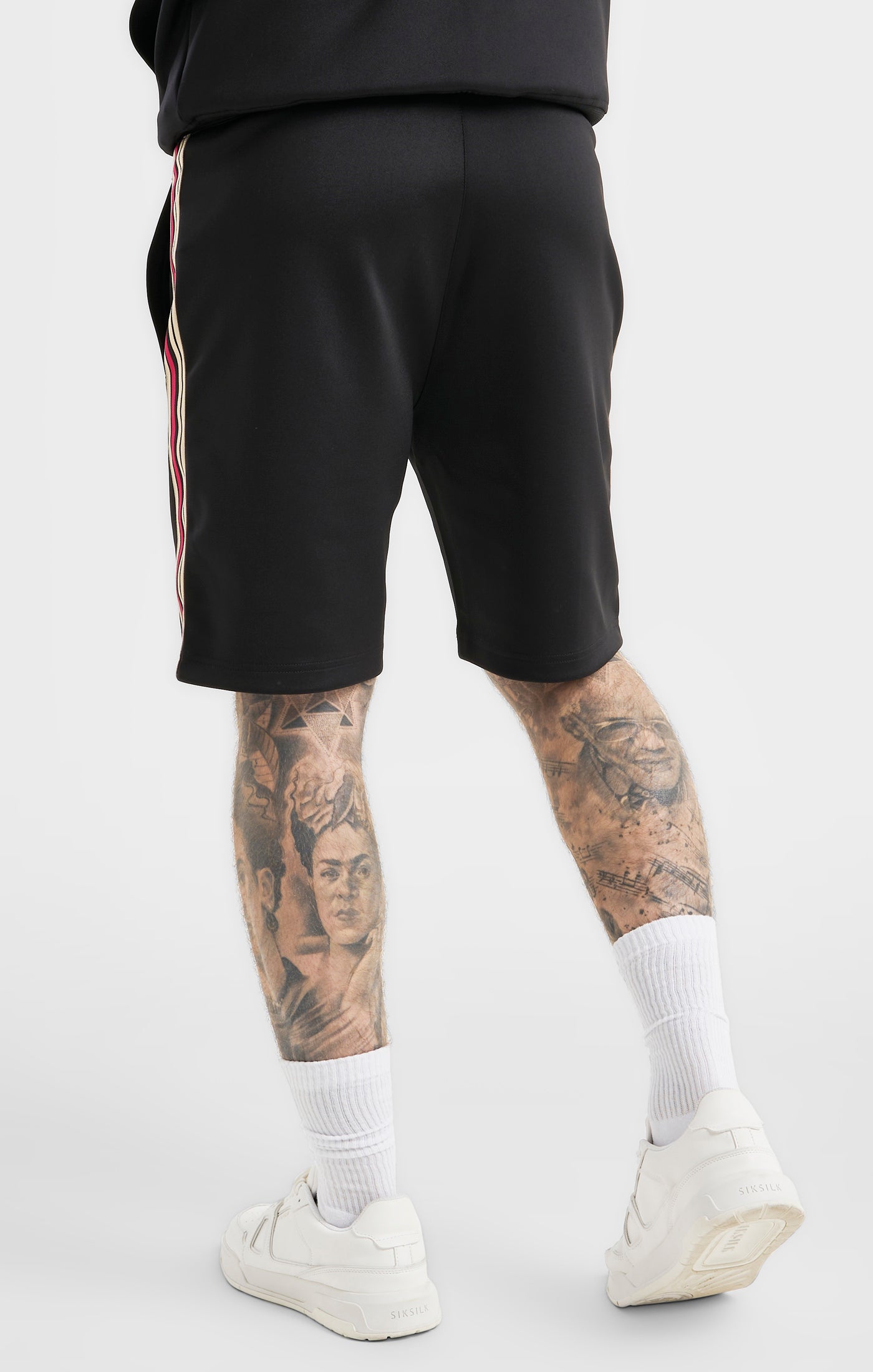 Laad de afbeelding in de Galerij viewer, Messi x SikSilk Loose Fit Elasticated Shorts - Black (3)