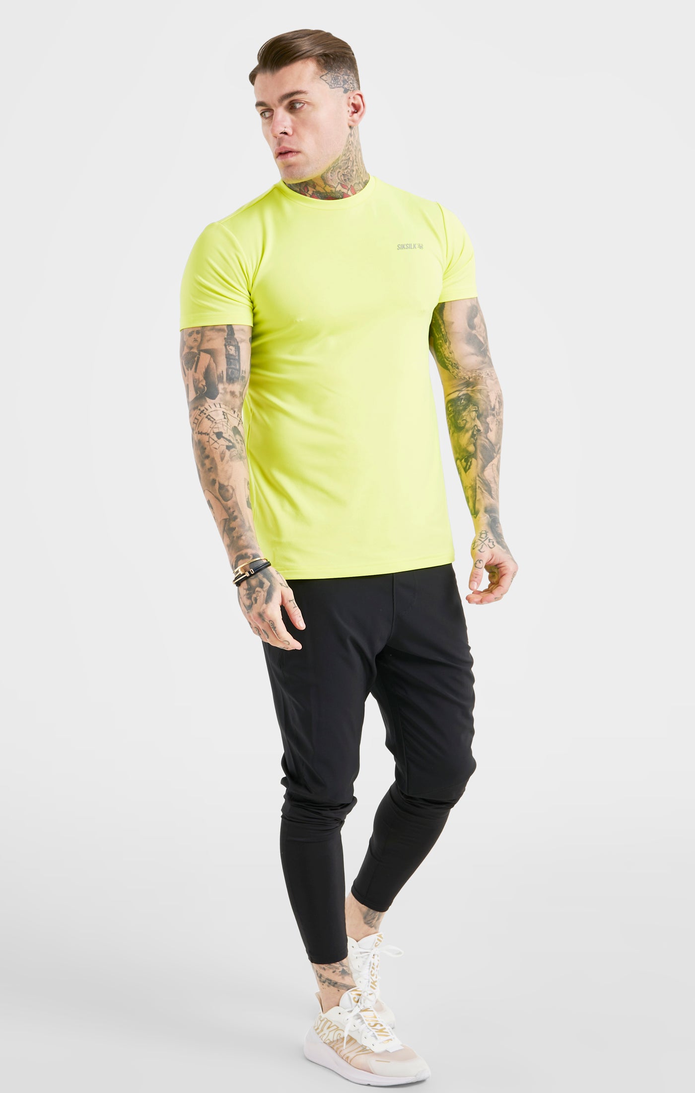 Laad de afbeelding in de Galerij viewer, Yellow Sport Poly T-Shirt (3)