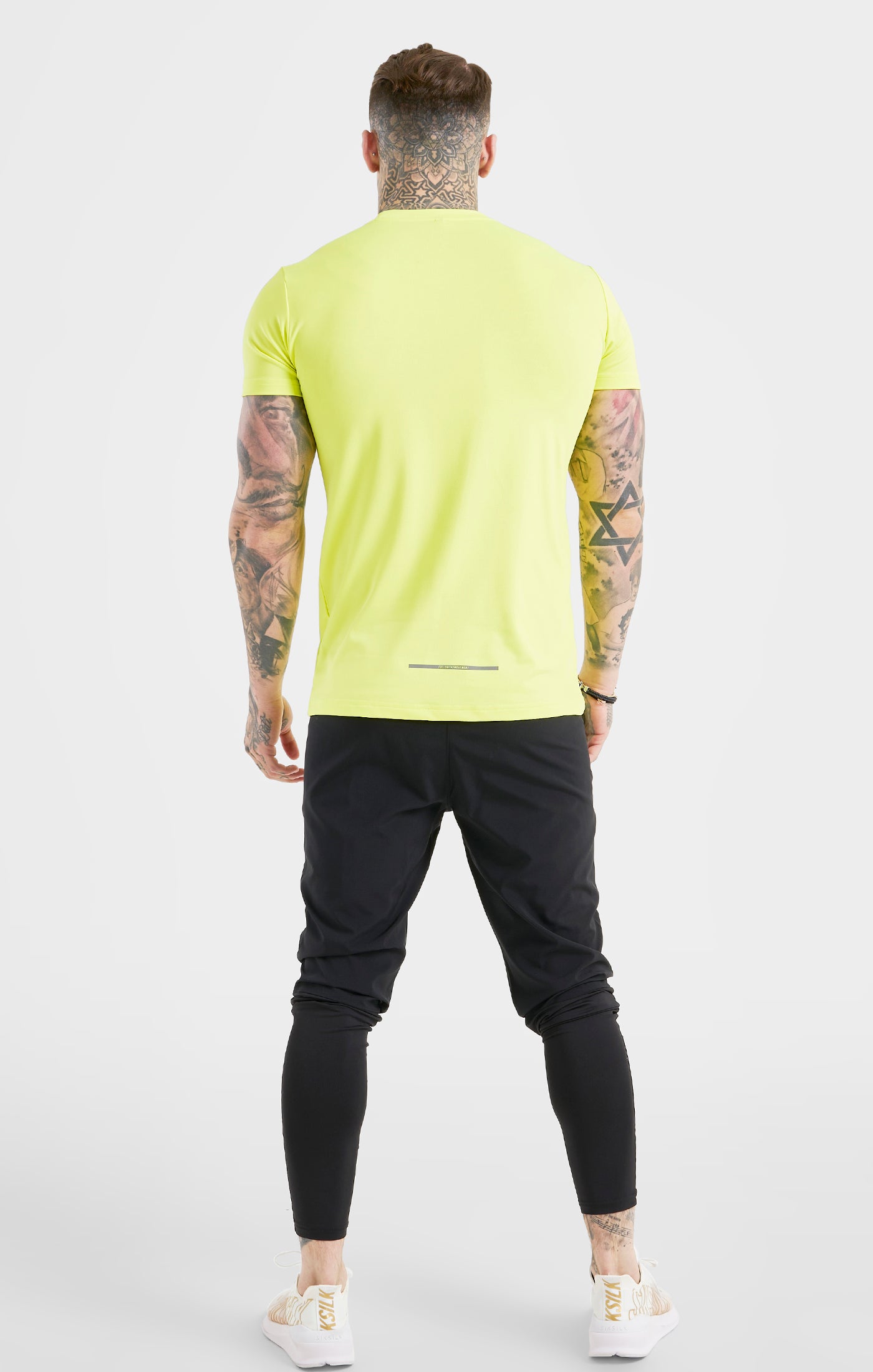 Laad de afbeelding in de Galerij viewer, Yellow Sport Poly T-Shirt (4)