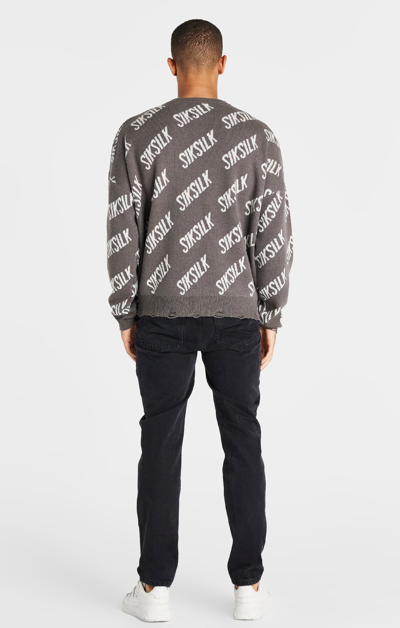 Laad de afbeelding in de Galerij viewer, Black Knitted Sweater (4)