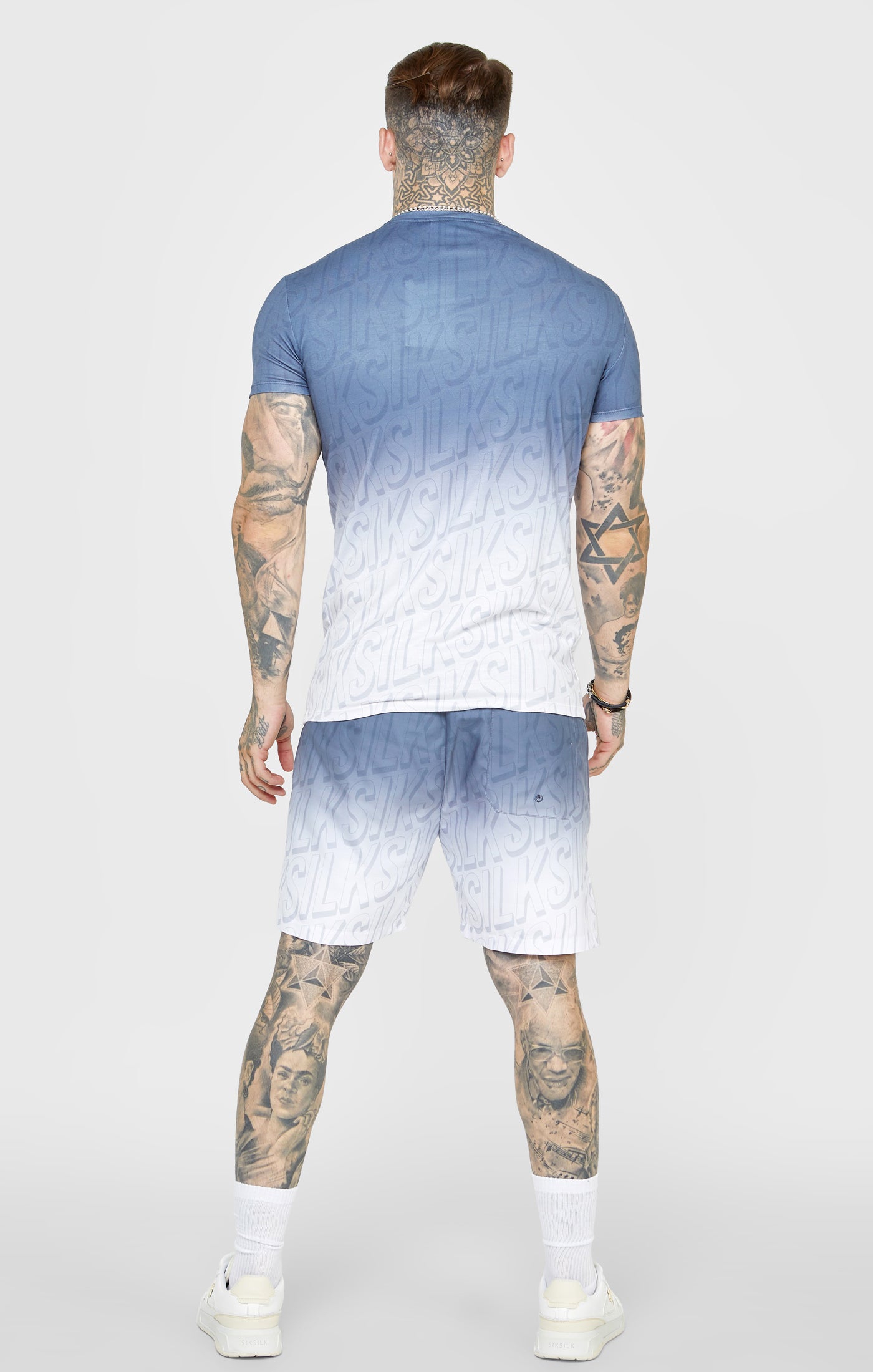 Laad de afbeelding in de Galerij viewer, Navy Fade Muscle Fit T-Shirt (4)