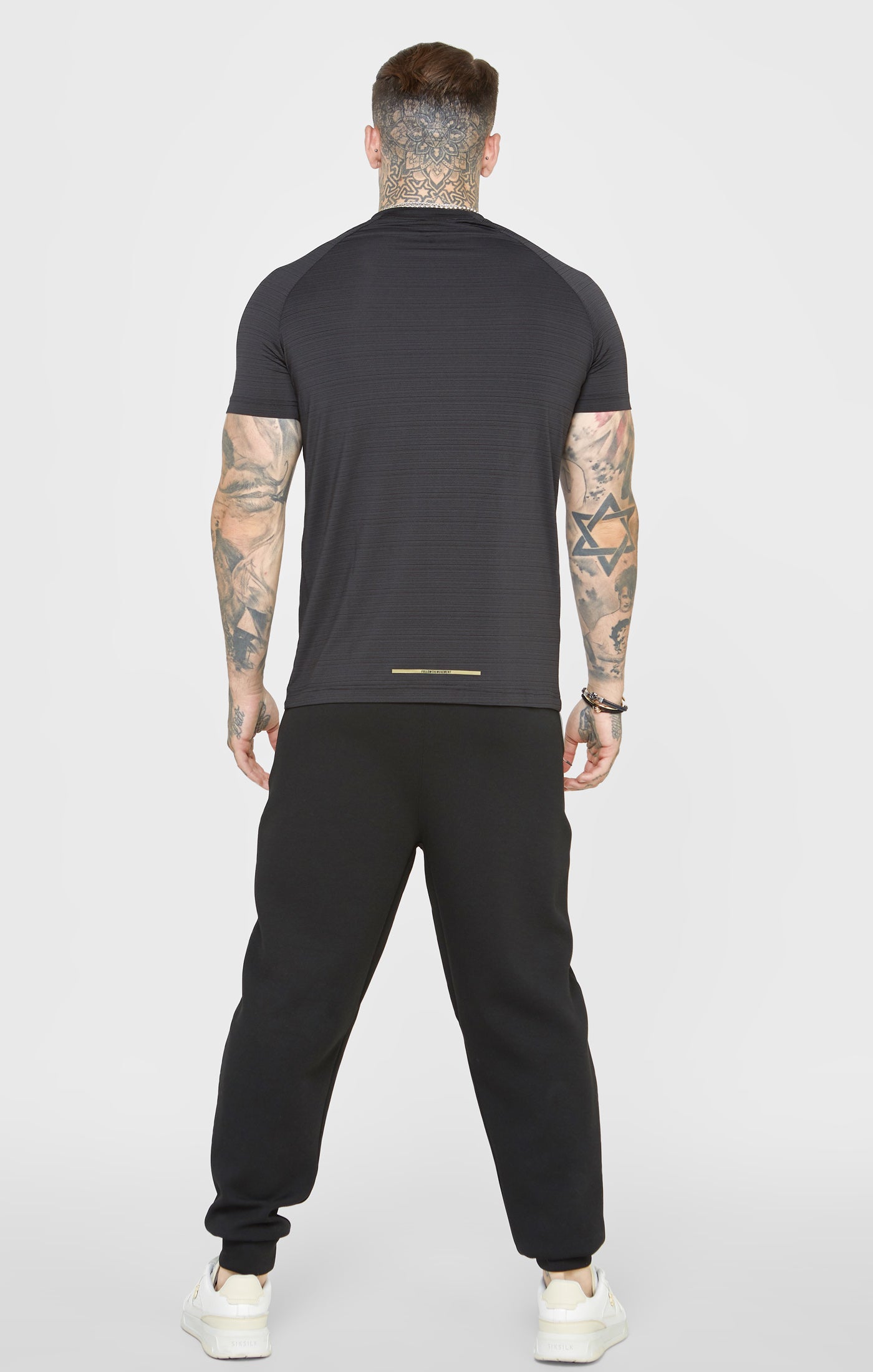 Laad de afbeelding in de Galerij viewer, Black Sports Textured Look T-Shirt (4)