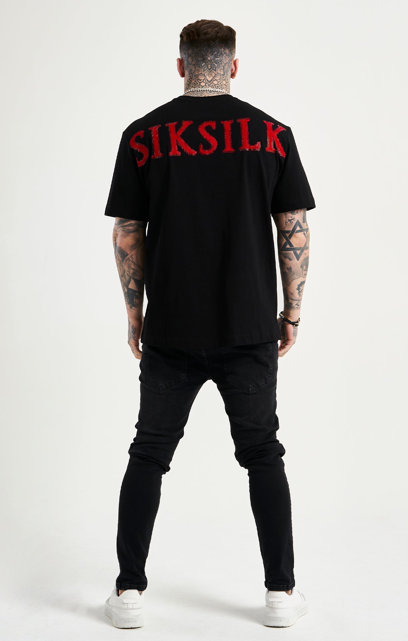Laad de afbeelding in de Galerij viewer, SikSilk Losvallend T-shirt met Bergkristallen - Zwart (5)