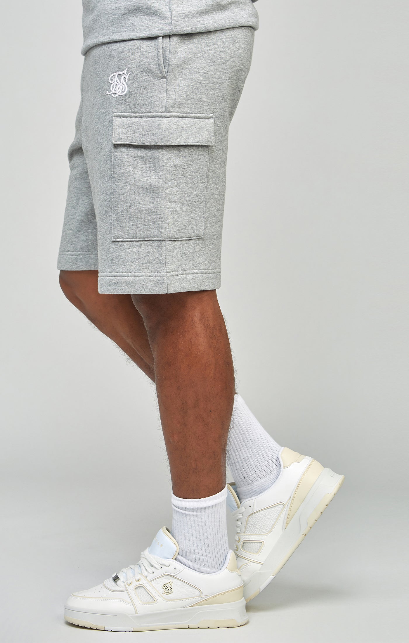 Laad de afbeelding in de Galerij viewer, Grey Marl Essential Cargo Fleece Shorts (1)