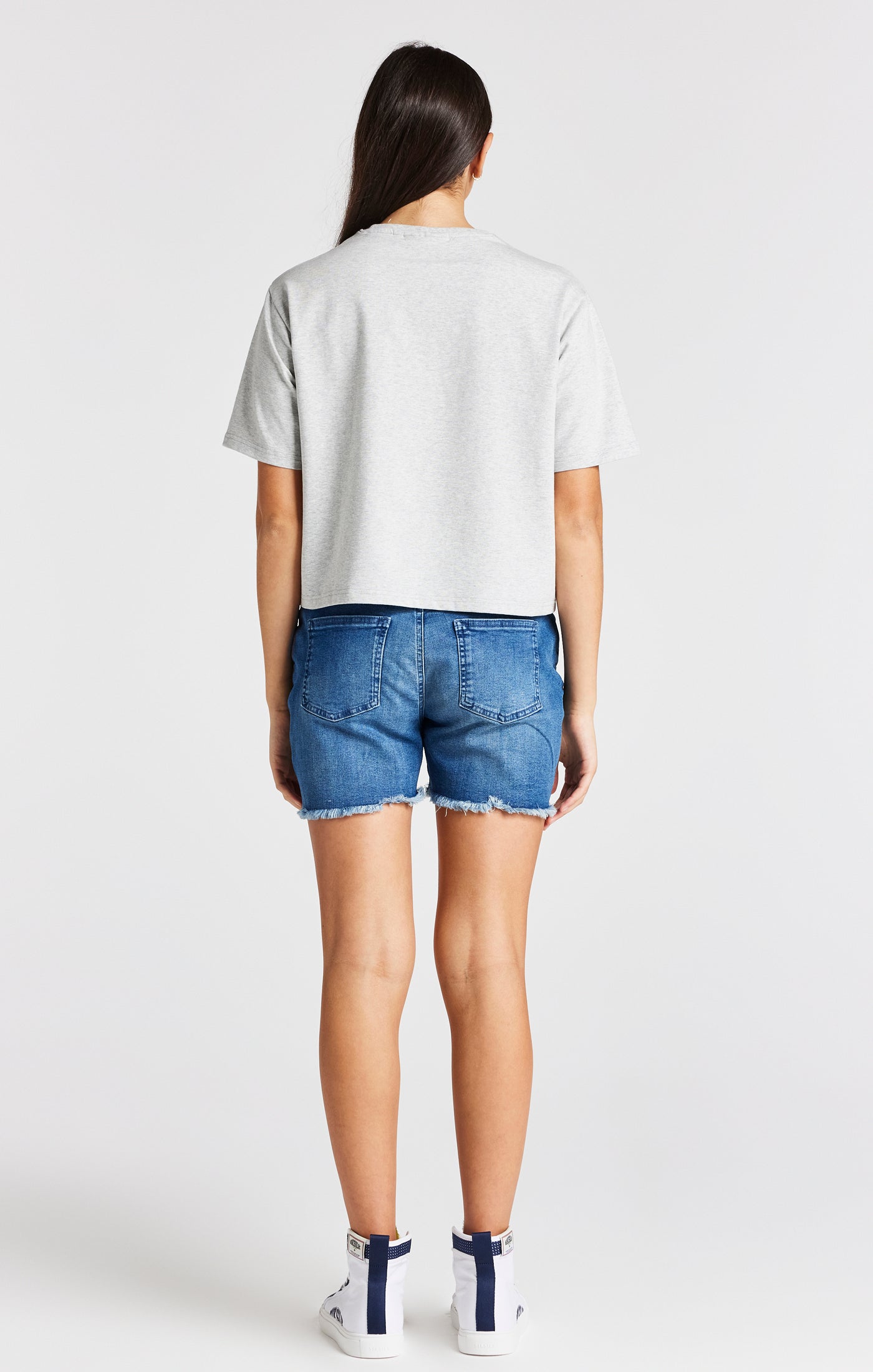 Laad de afbeelding in de Galerij viewer, Girls Grey Marl Varsity Crop T-Shirt (4)