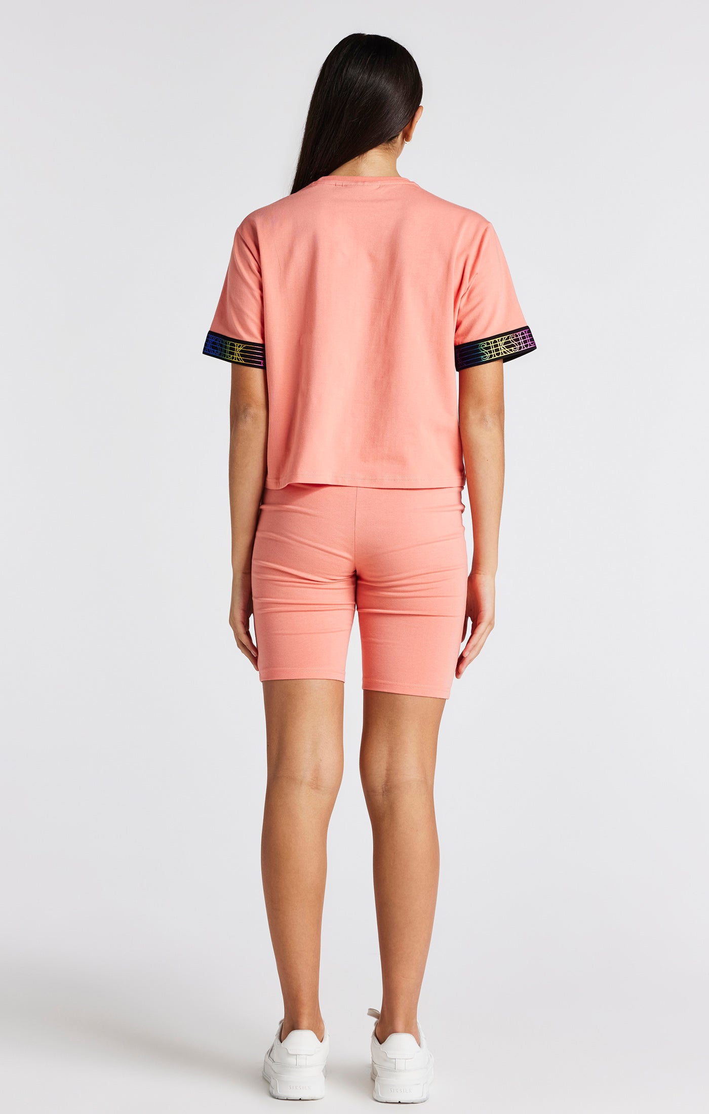 Laad de afbeelding in de Galerij viewer, Girls Coral Taped Crop T-Shirt (4)