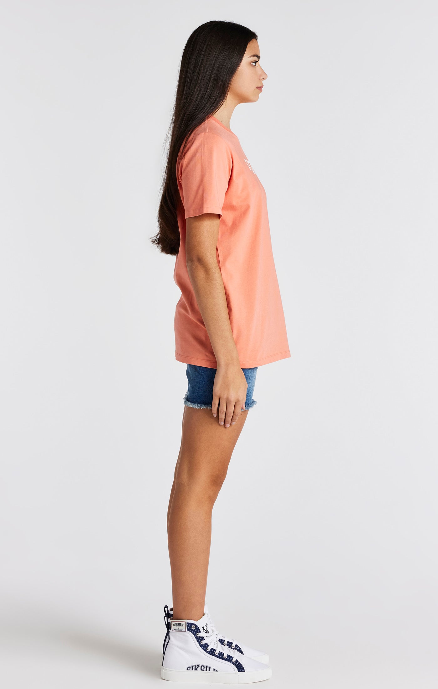 Laad de afbeelding in de Galerij viewer, Girls Coral Branded T-Shirt (3)