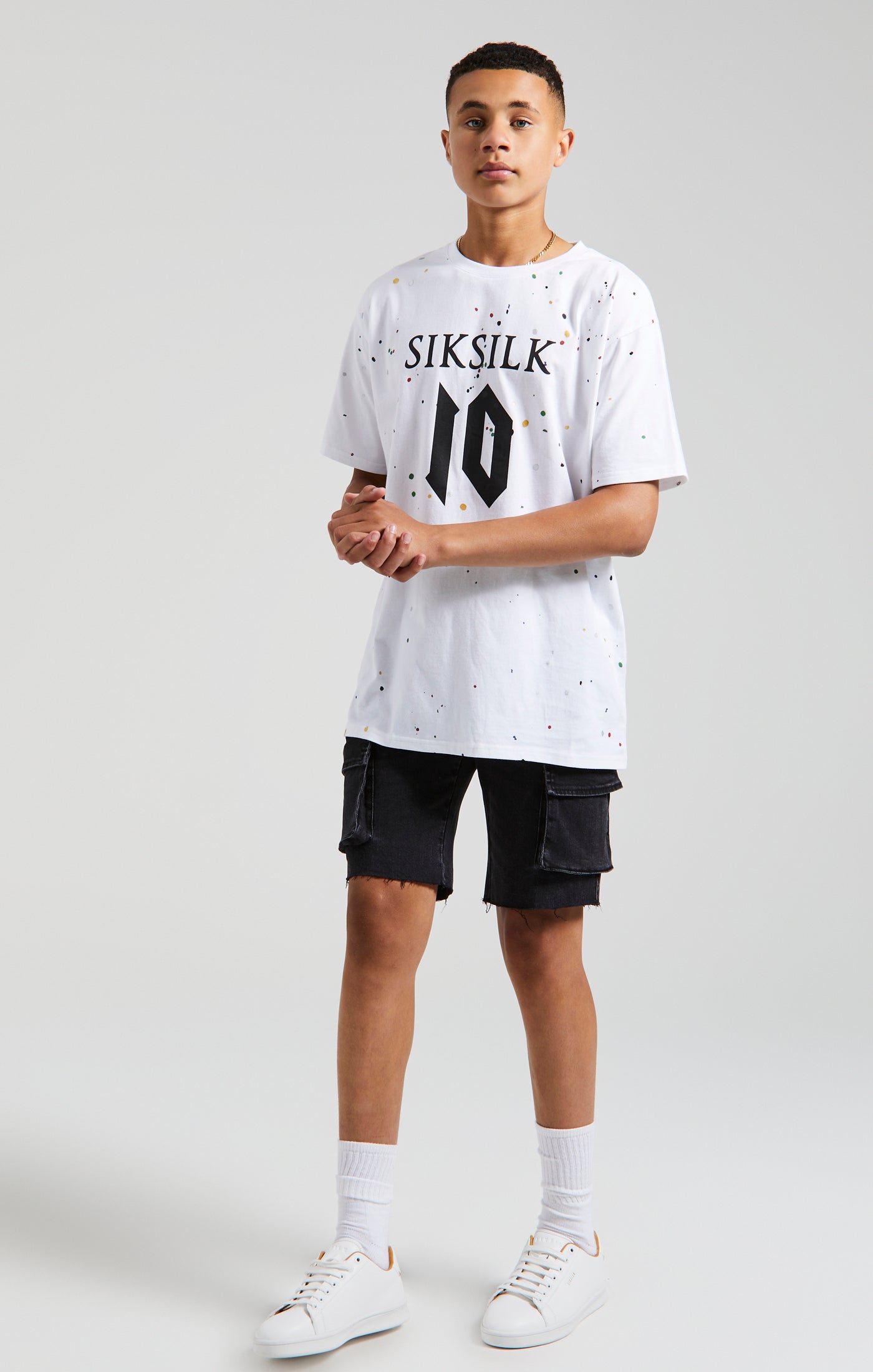 Laad de afbeelding in de Galerij viewer, Messi x SikSilk - Wit T-shirt met verfspatten (4)