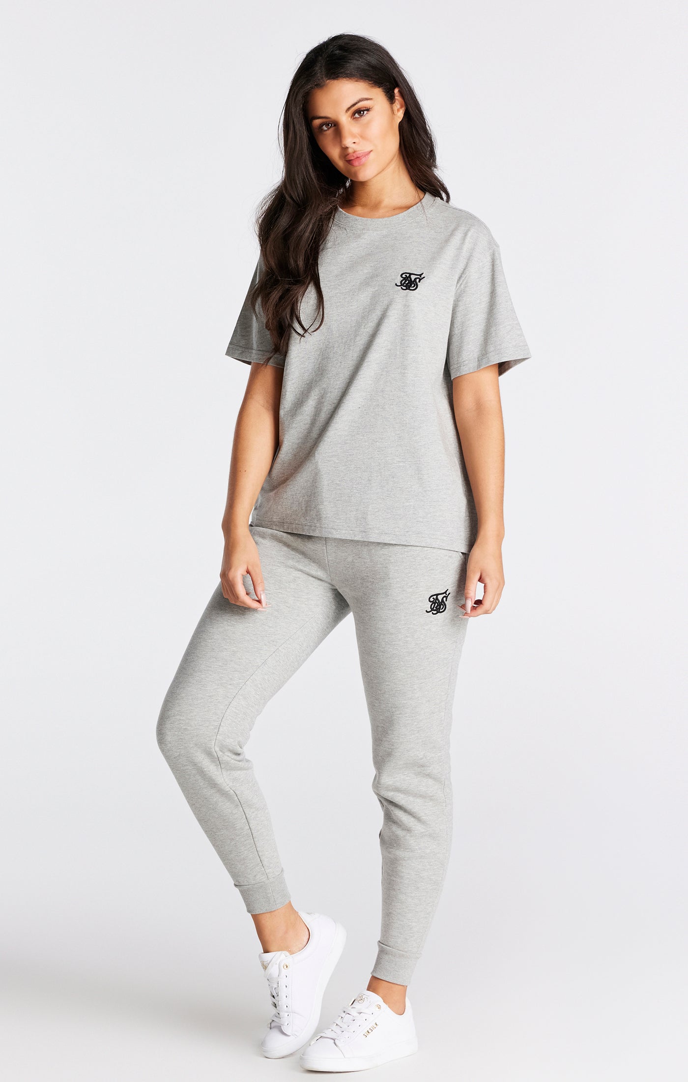 Laad de afbeelding in de Galerij viewer, Essentials - Boyfriend fit T-shirt in de kleur ‘grijs Marl’ (3)