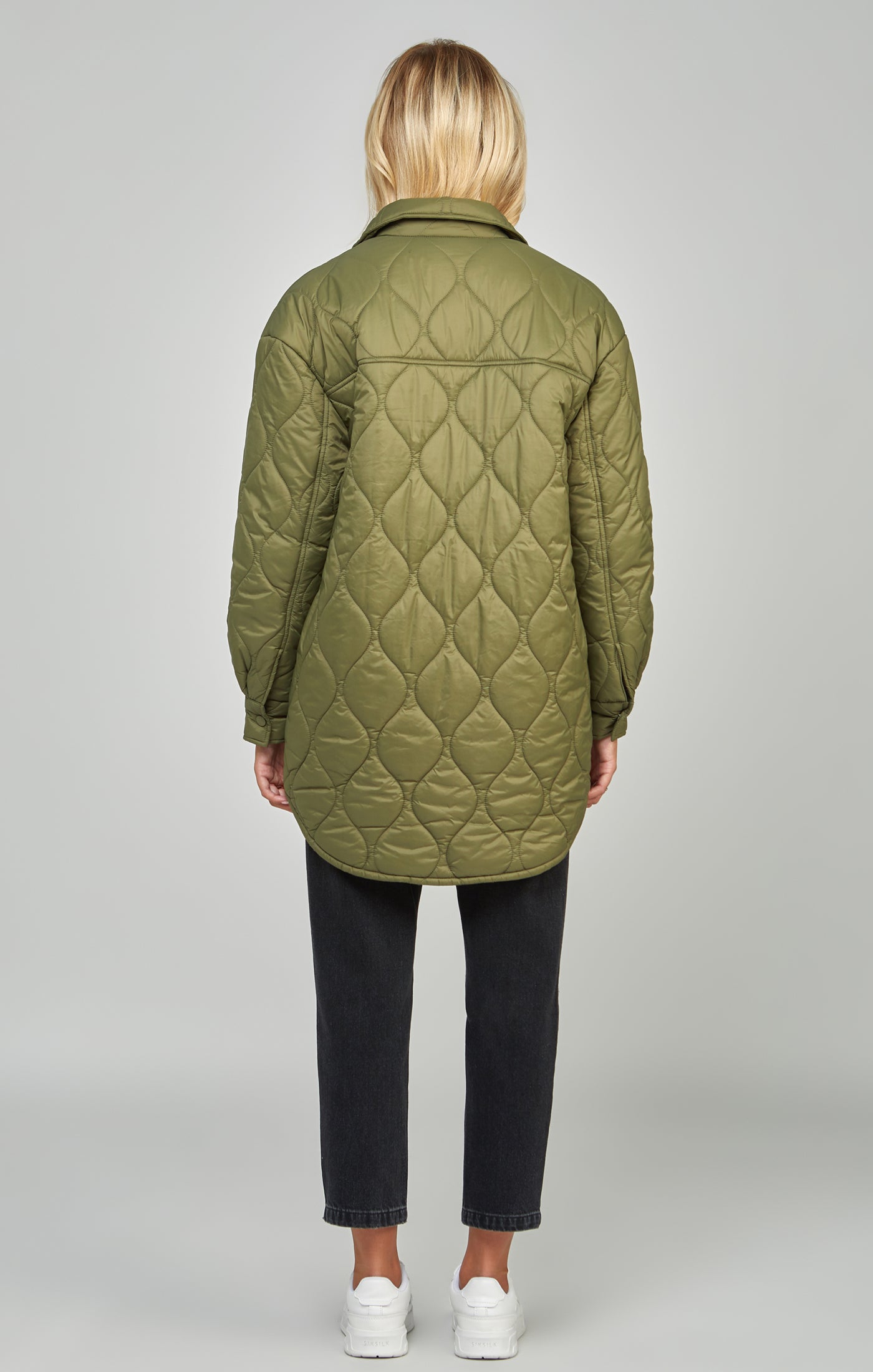 Laad de afbeelding in de Galerij viewer, Khaki Lightweight Quilt Jacket (4)