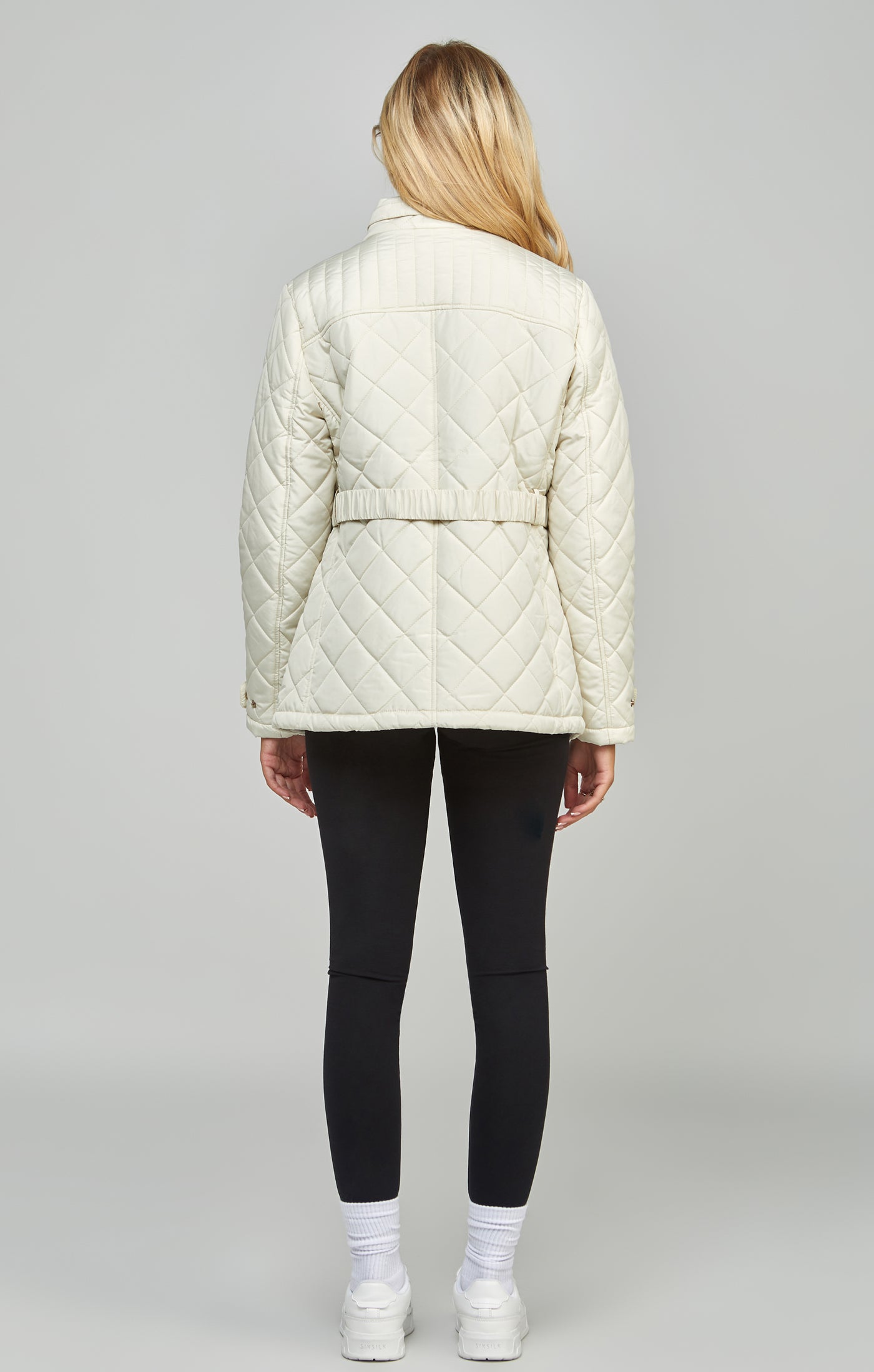 Laad de afbeelding in de Galerij viewer, Cream Belted Quilted Jacket (4)