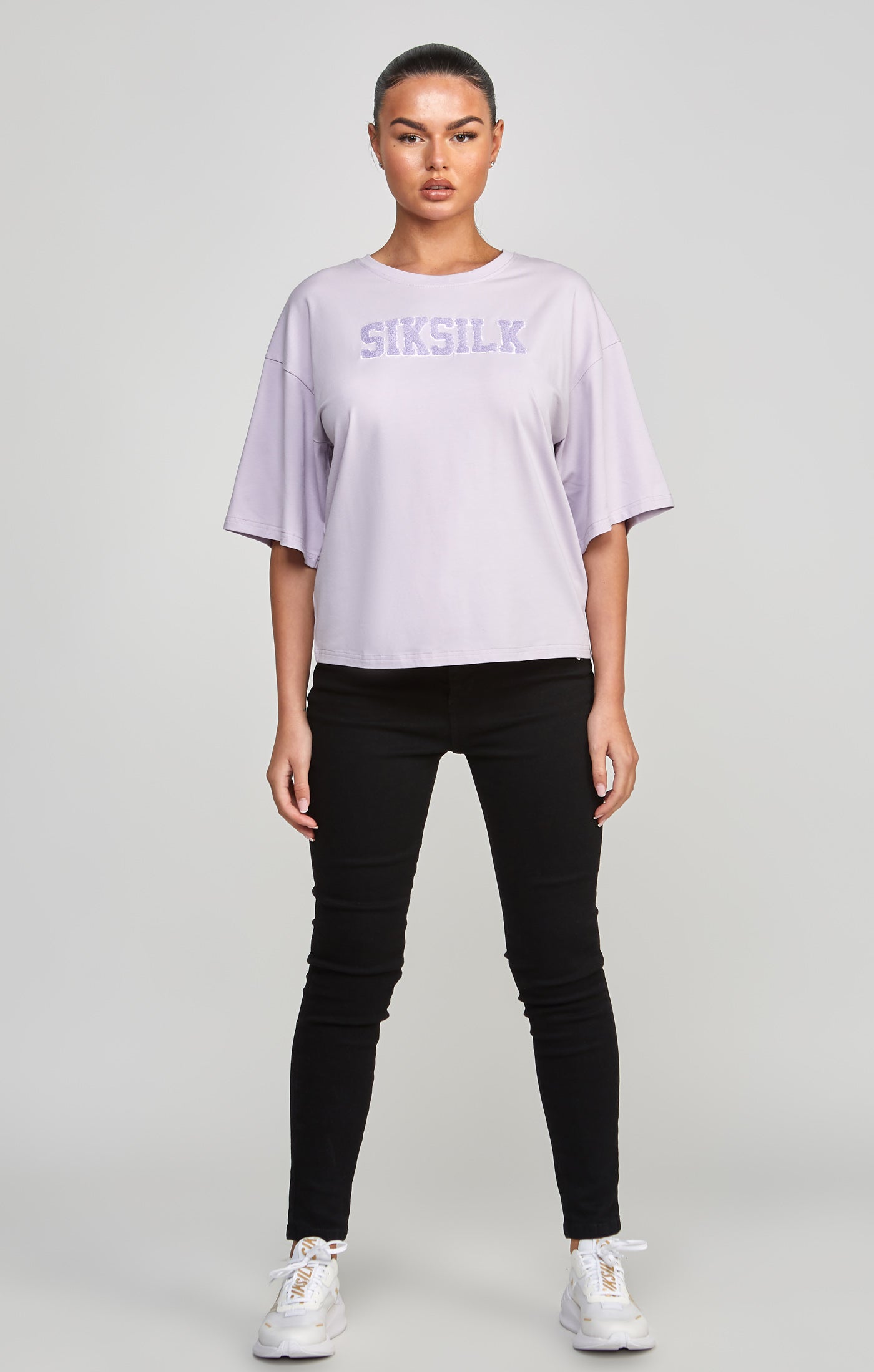 Laad de afbeelding in de Galerij viewer, Purple Varsity Logo Crop T-Shirt (2)